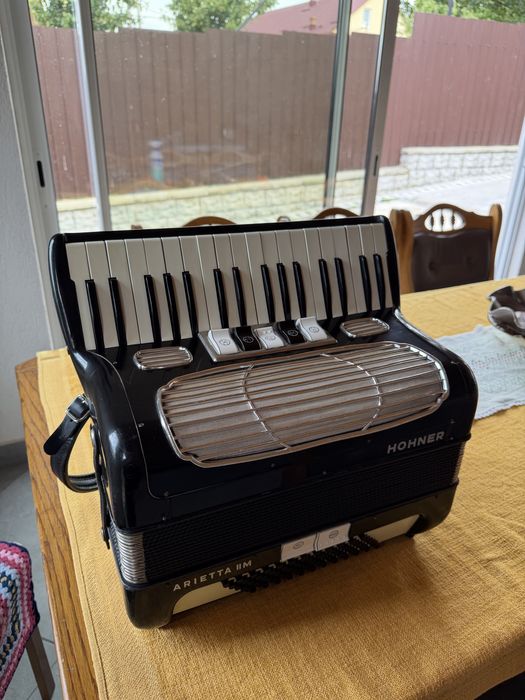 vand acordeon hohner arietta 2M