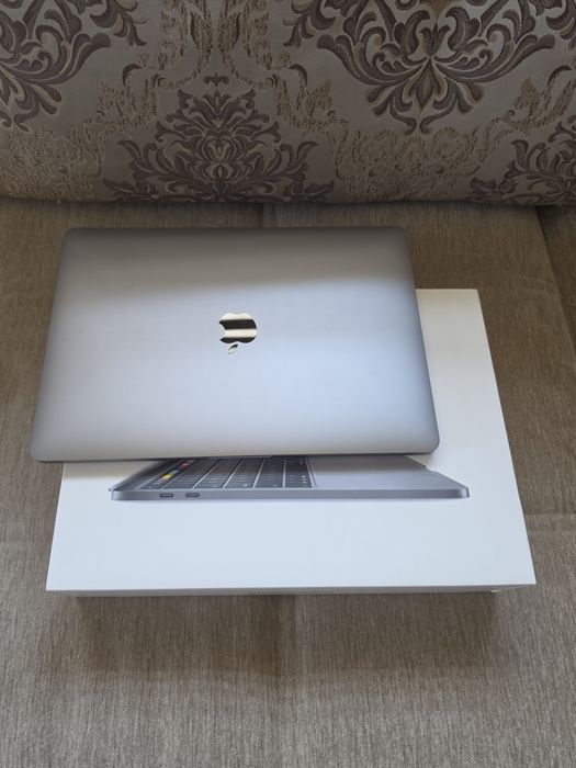 Macbook Pro 14, core I5
