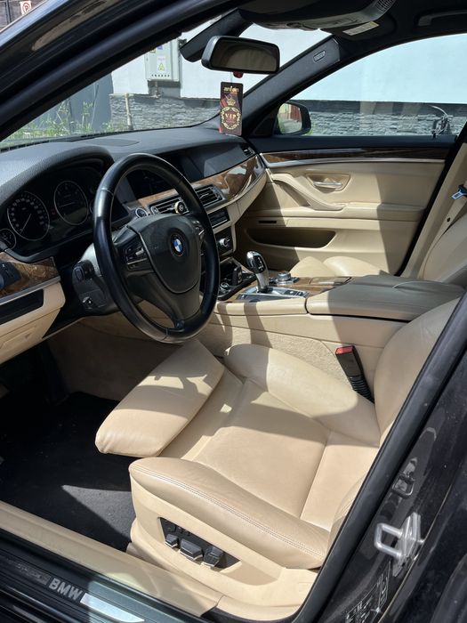 BMW 5 Series 2010 — imagine 7