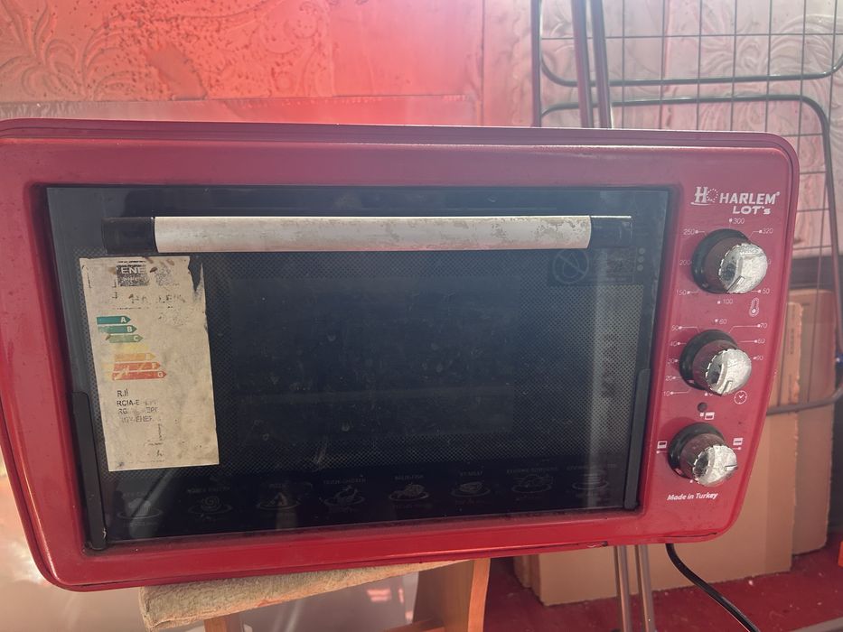 Продам электрическую духовку