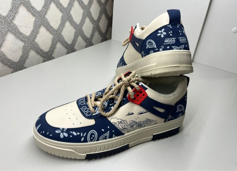 Продам Продам кроссы