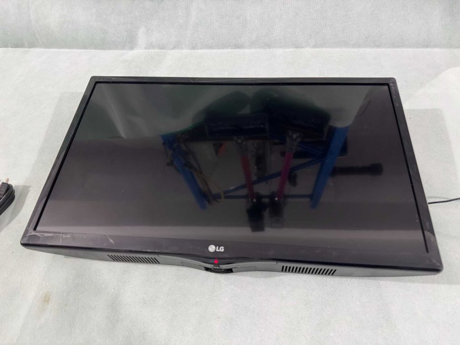 Телевизор - LG 24 inch / Smart / А5