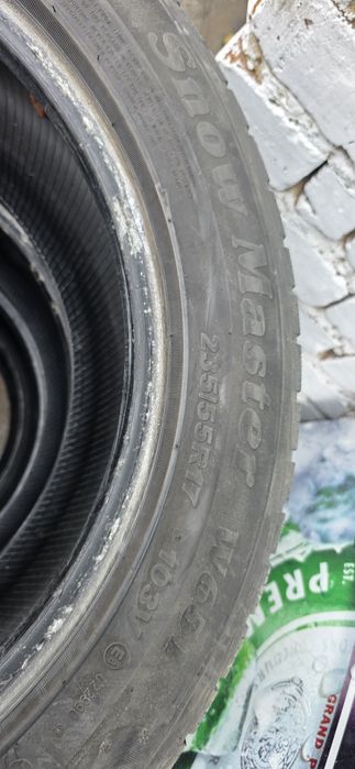 Гуми 235/55/17 4бр