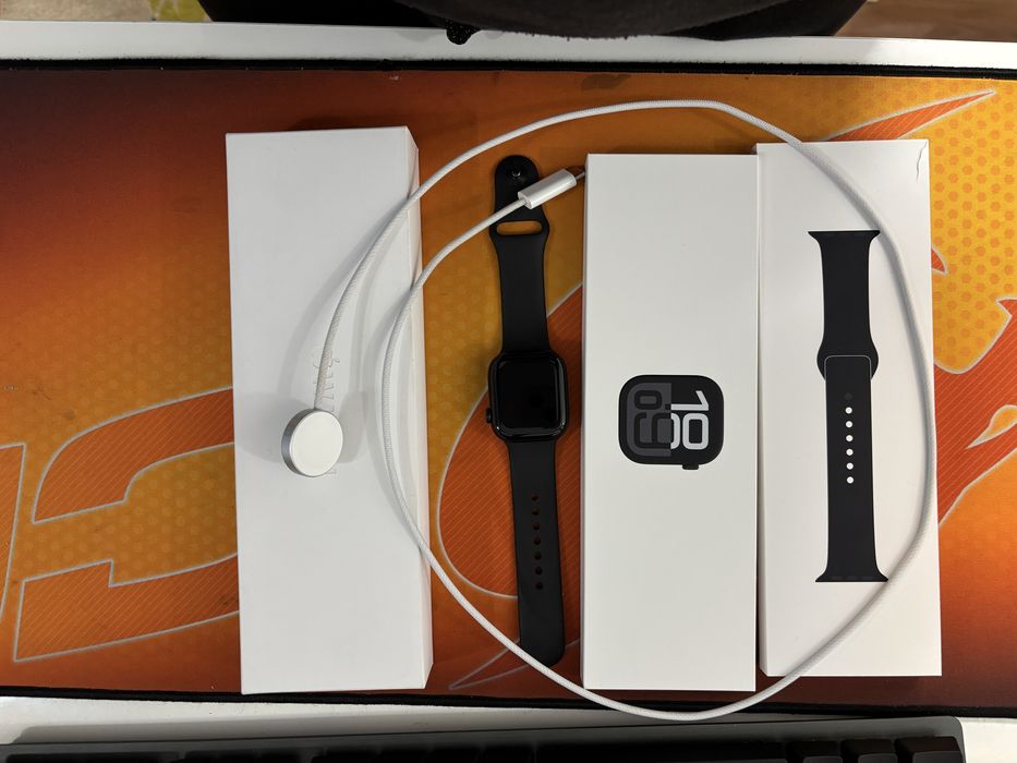 Apple Watch 10 GPS 42mm  Jet Black