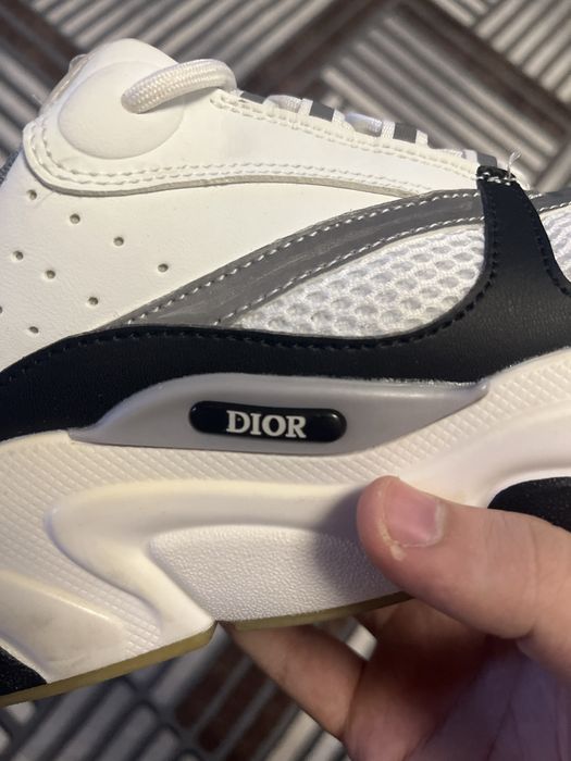 DIOR B22