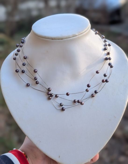 Colier vechi din argint de 925, cu perle negre pe patru siraguri,copii