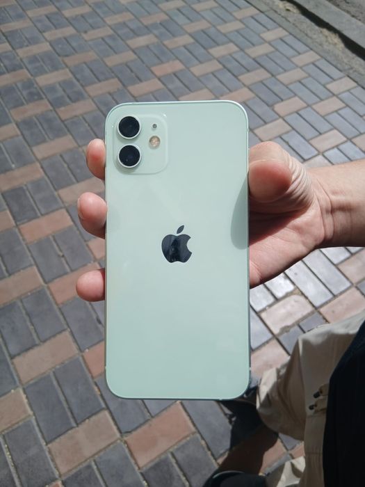 Продам Iphone 12. 128gb.