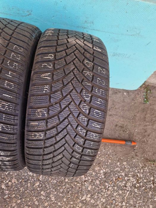 2 Bridgestone R18 225/40 Зимни гуми  DOT3421