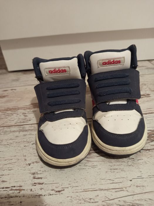 Кецове Адидас за момиче