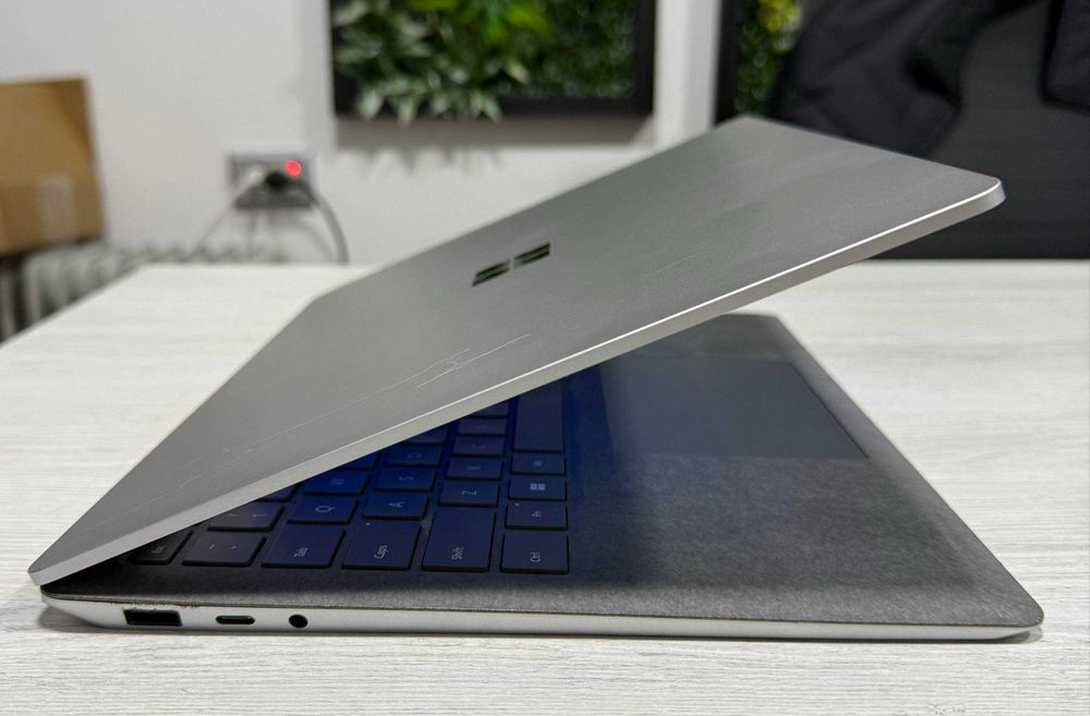 Microsoft Surface Laptop 4 Silver 13.5 2K IPS Sensor R5/16GB/256GB Nvm