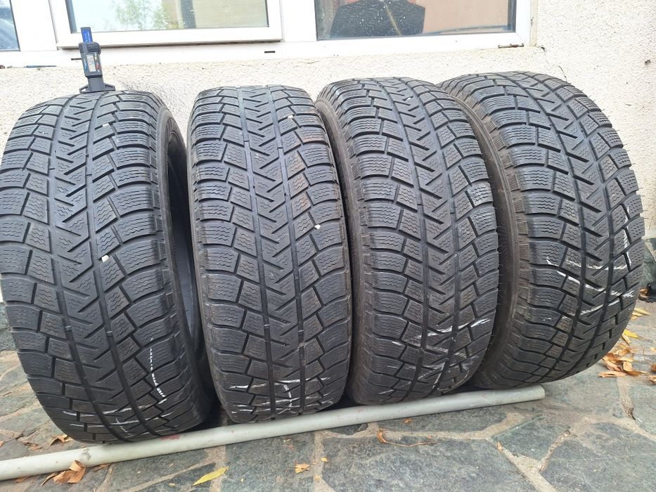 7mm! 235 60 16 Michelin alpin latitude