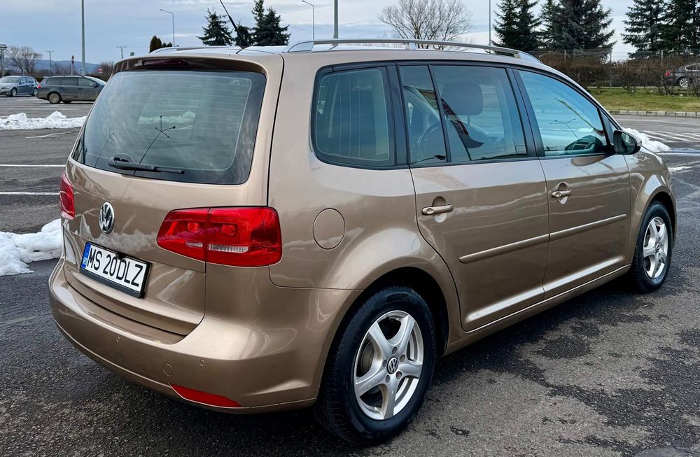 Volkswagen Touran Euro 5 an fabricație 2011 Motor 1.6 TDI
