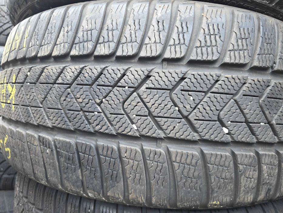 2бр Зимни гуми 255 35 21 - Pirelli