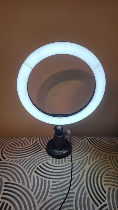 Lampa Ring Light Halo LED 26 cm USB lumina selfie TikTok YouTube foto video machiaj streaming reglabila 3 moduri lumina