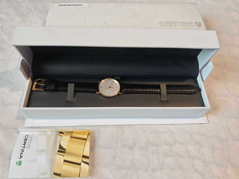 Продавам чисто нов златен 18к часовник