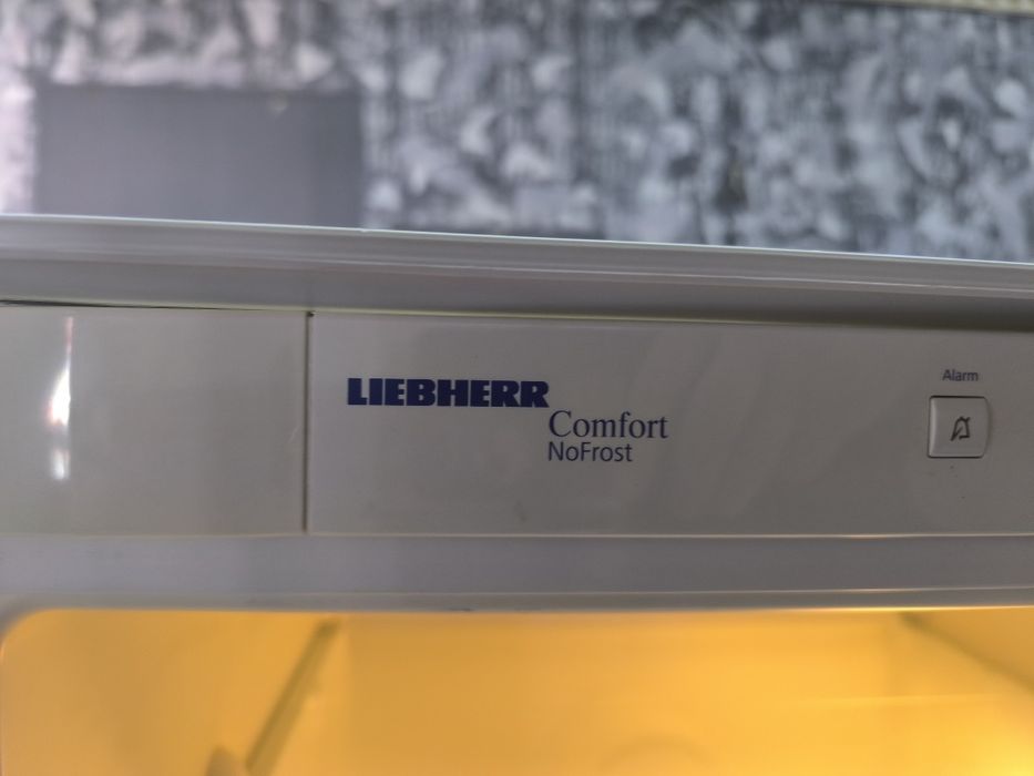 Хладилник Liebherr ICUNUS 3023 - клас А+ За вграждане.