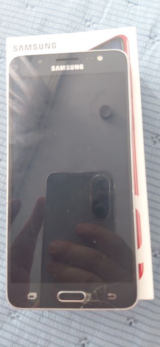продам телефон  на запчасти  .