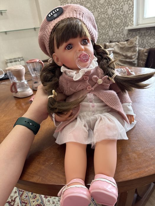 Продается кукла разговаривающая