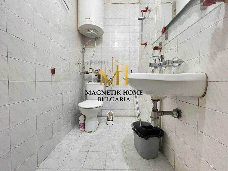 Дава се под наем Едностаен апартамент в Бургас, Възраждане - 52 кв.м за 255 € - Снимка #1