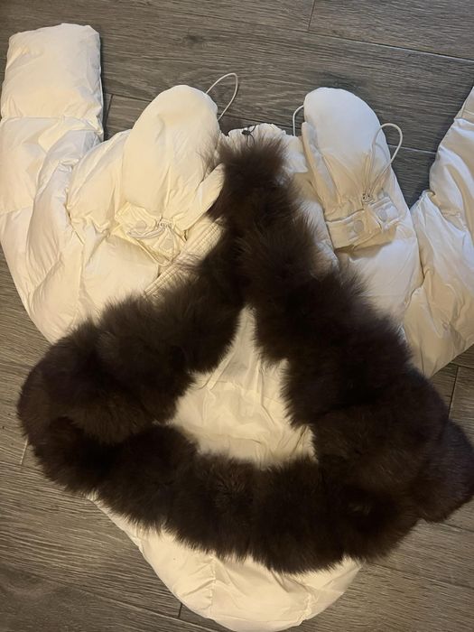 Зимно яке с яка от естествен косъм лисица намалено