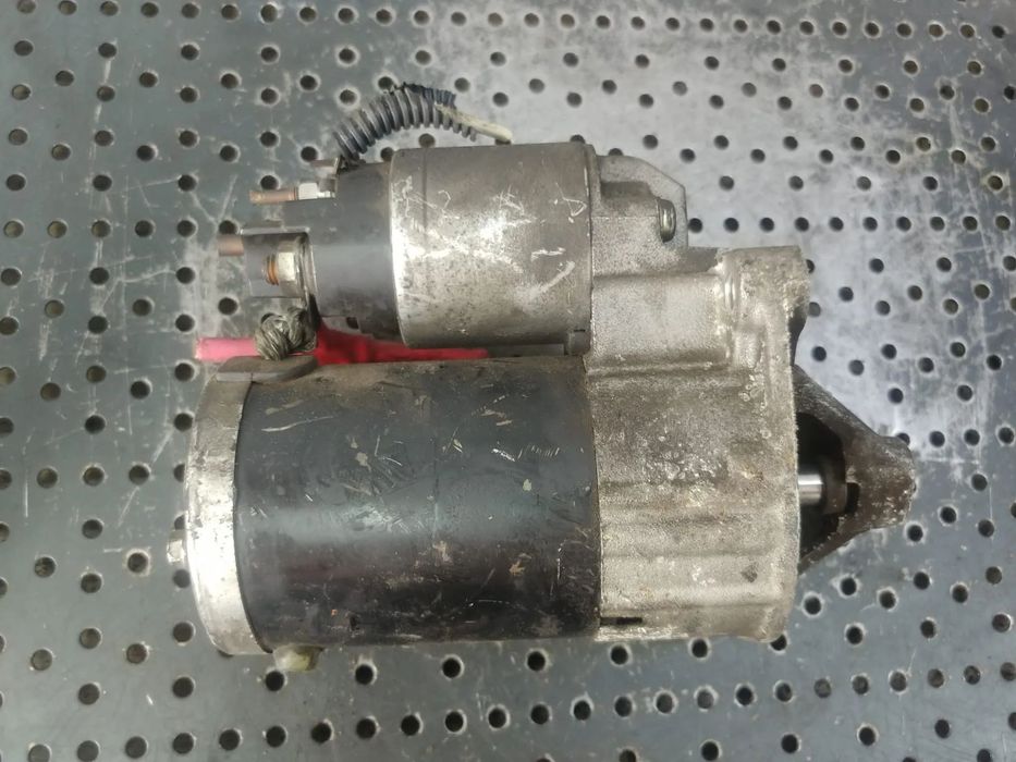 electromotor 1.4 b dacia sandero  logan 8200815083
