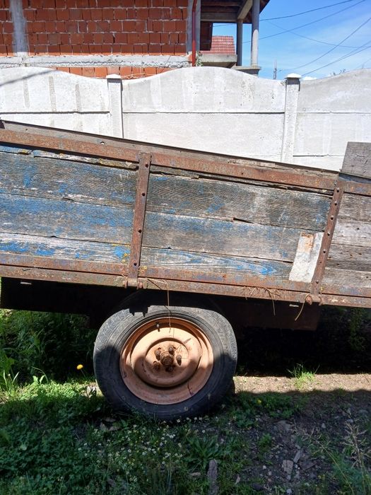 Remorca după tractoar