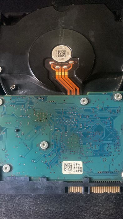 Hard disck pentru pc  de 3 terabite!