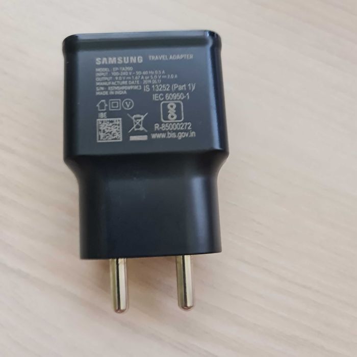 vand incarcator de telefon Samsung original