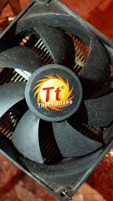 Sursa modulara 850w Rgb Lux Aerocool / 730w + Cooler Thermaltake