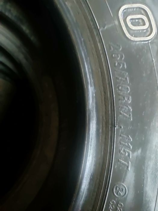 продам шины 265/70 r17 maxis  bravo