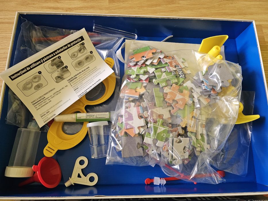 Oferta !!!  Mega Lab de Chimie de la Clementoni