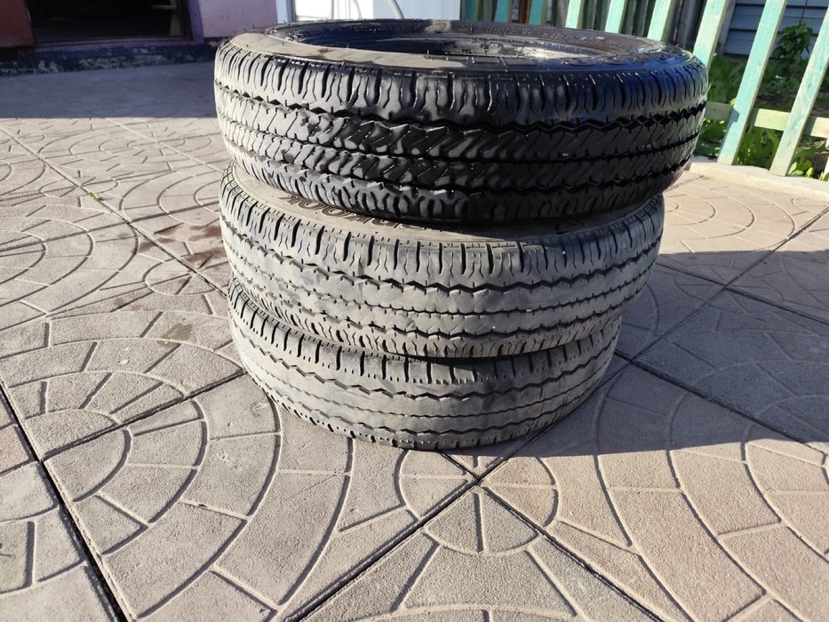 Продам шины грузовой 145R13с