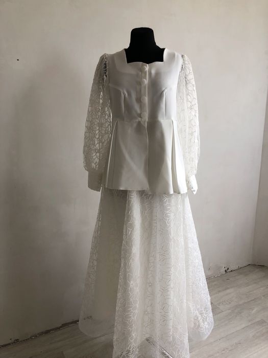 Продам шикарную белую двойку