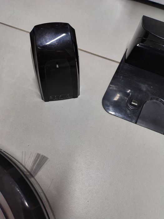 Robot aspirare și mop