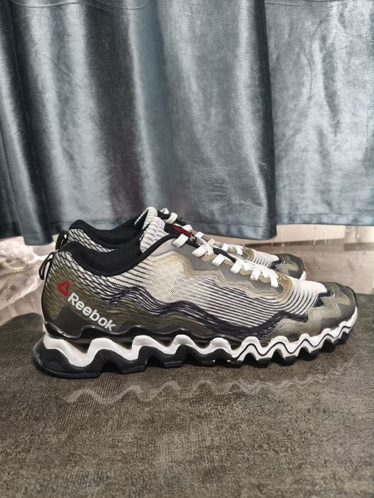Оригинальные кроссовки Reebok ZigUltra Crush