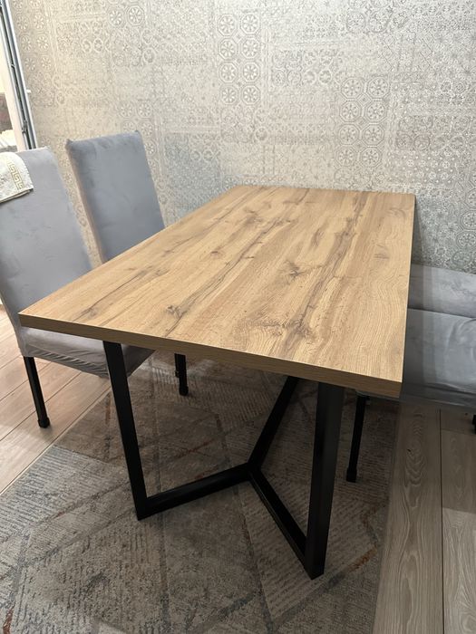 Продается стол кухонный