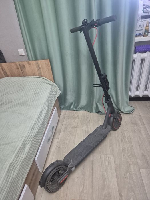 Продам Электросамокат Xiomi