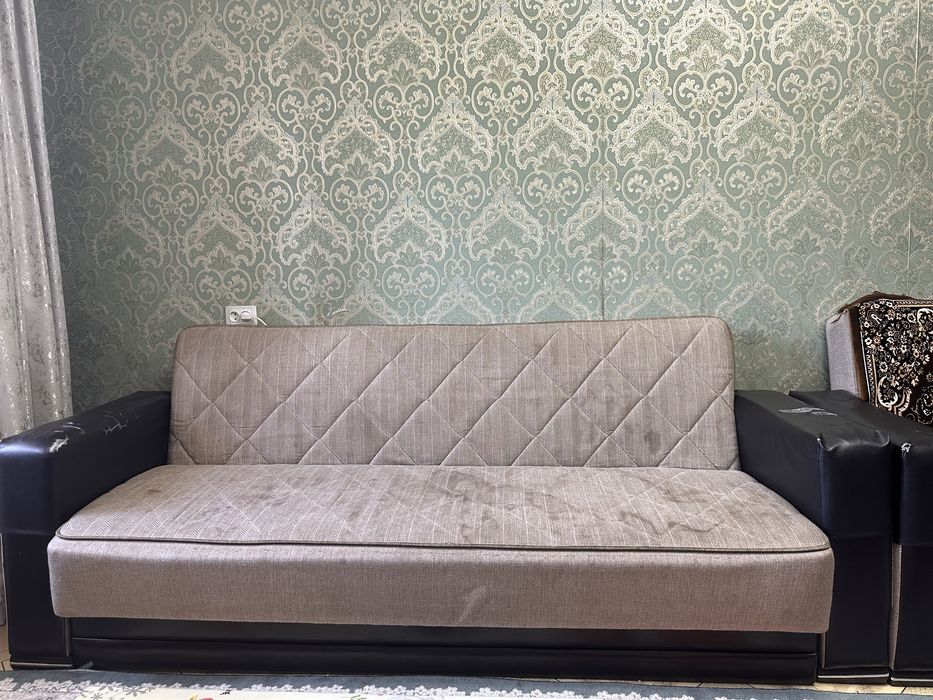 Отдам диван даром embawood