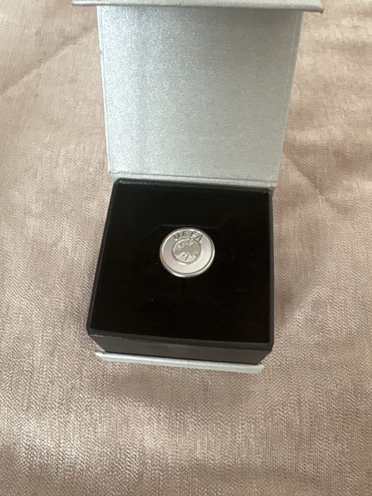 значок из серебра UEFA