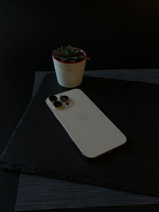 iPhone 16 Pro Max 256 GB Desert Titanium | Перфектен