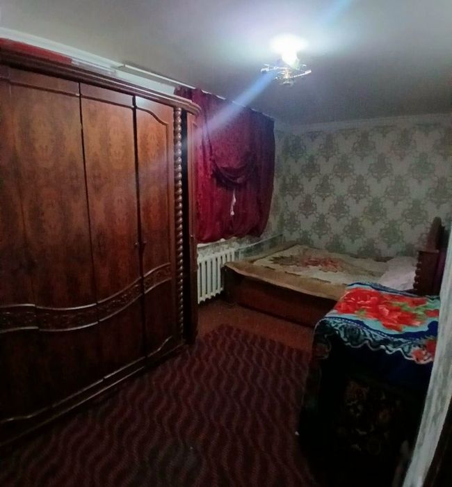 Аренда квартиры 2/5/5 Чиланзар . Фархадский базар . 2 остановки.Семье