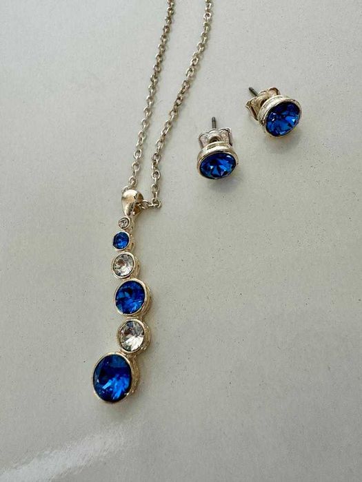 Сет бижута от AVON