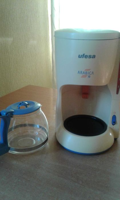 Новая кофеварка капельного типа