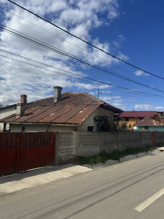 Vand casa in Strehaia 2500 de mp teren intravilan