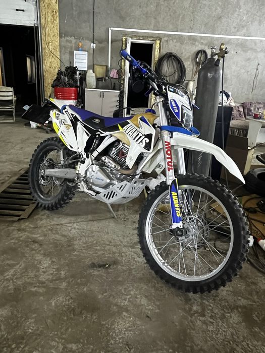 Avantis fx250 lux