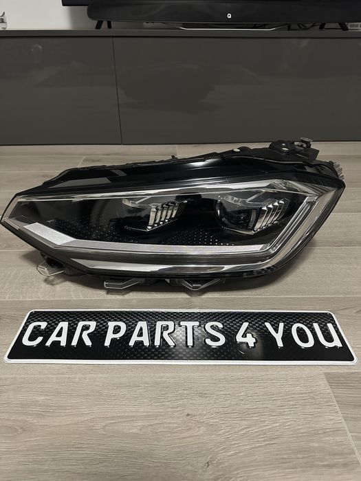 Фар ляв VW Golf Sportsvan Перфектен