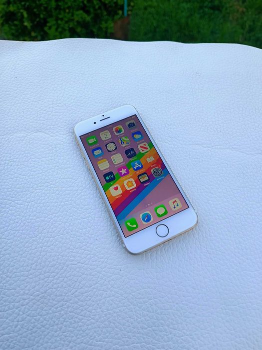 iPhone 6 Gold - 16 GB memorie - husa cadou