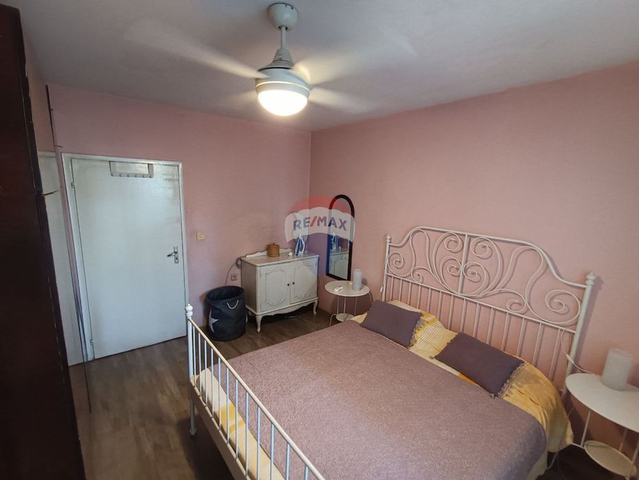 Продава се Тристаен апартамент в Шумен, Център - 107 кв.м за 1001 €/кв.м - Снимка #9