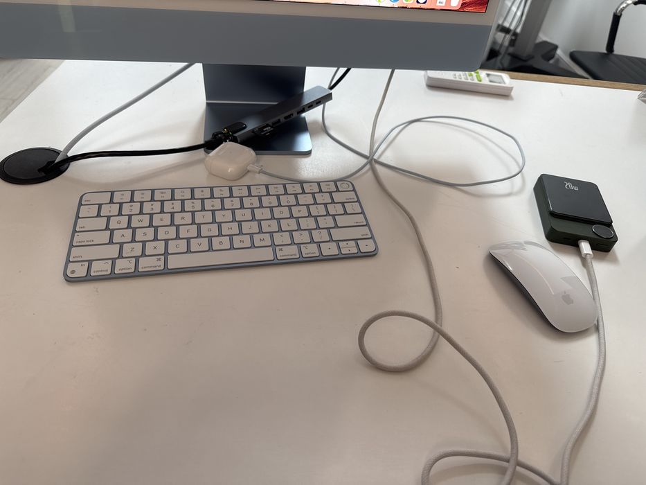 Imac в отличном состояний почти новый