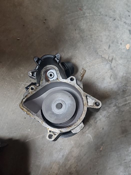 Pompa apa BMW E65 730d 100lei